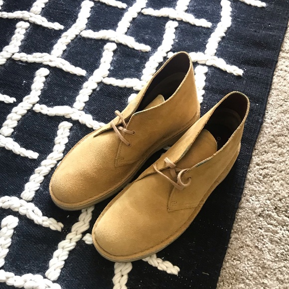 oak suede clarks
